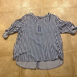 Jane & Delancey top. Roll tab sleeves. Blue stripe. 1X. Excellent condition.